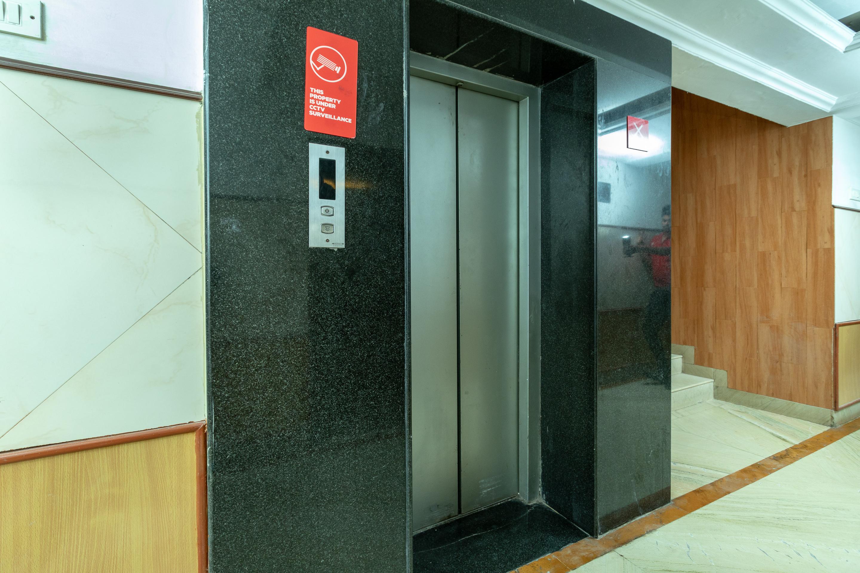 Fabexpress Marigold I Hotel New Delhi Exterior photo